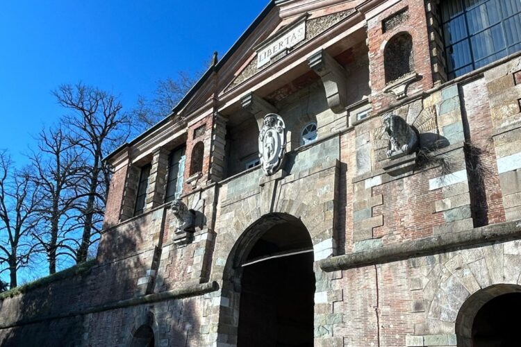 Porta San Pietro: il punto di accesso perfetto per scoprire Lucca